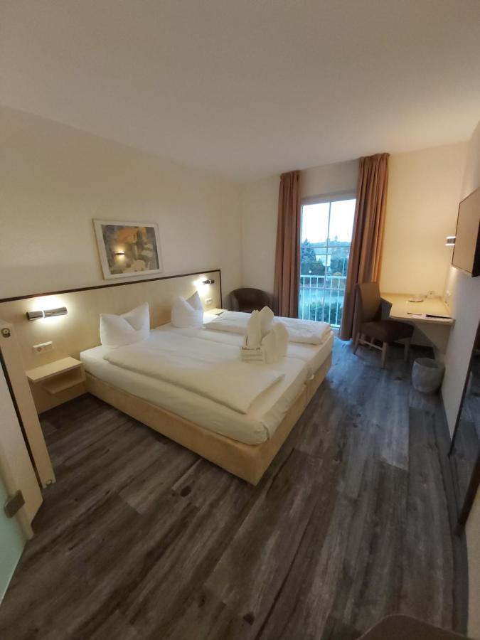 Hotel Montana Limburg Лимбург-ан-дер-Лан Экстерьер фото